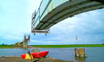 Elbebrücke Mühlberg, Einschwimmen Mittelteil